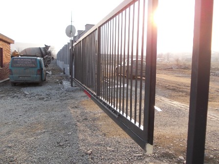 8000mm gate