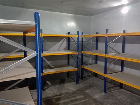 M80 Medium duty racks